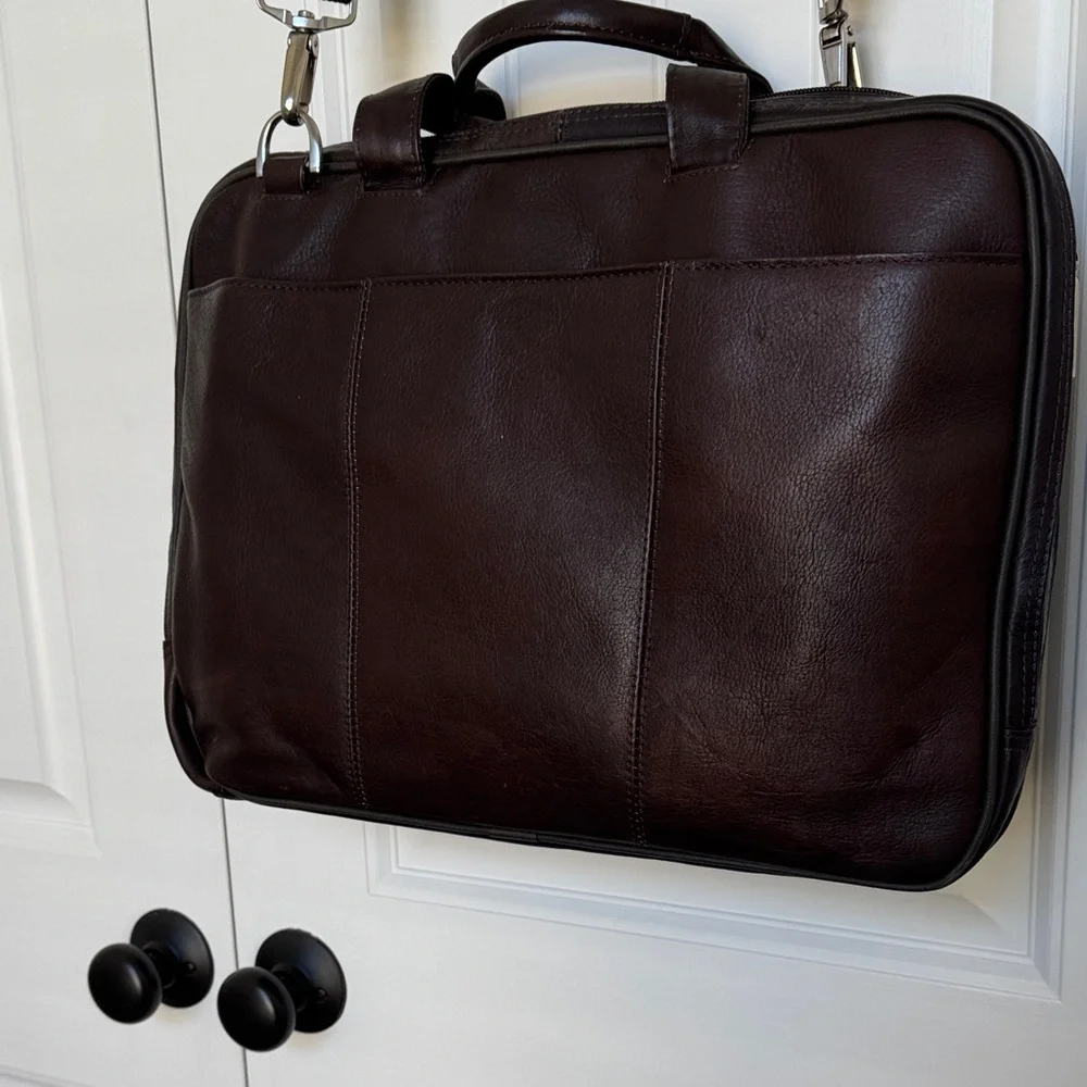 Kenneth Cole Reaction Dark Brown Leather Briefcase